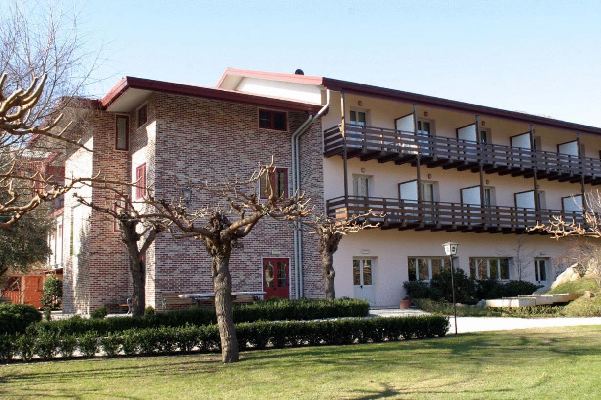 Hotel Willy Джемона дел Фриули Екстериор снимка